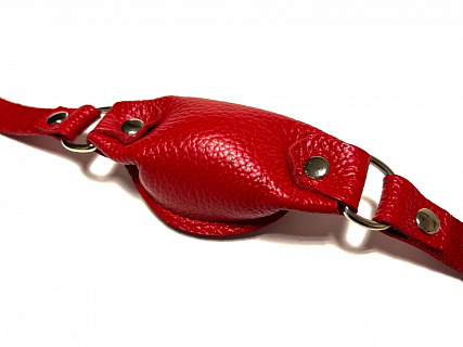 Кляп кожаный красный
